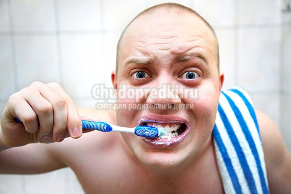 чистим зубы