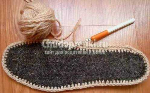 Тапочки крючком на войлочной подошве: схема и пошаговая инструкция по вязанию