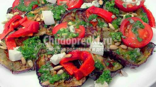 Салат из баклажанов и помидоров: рецепты с подробными фото