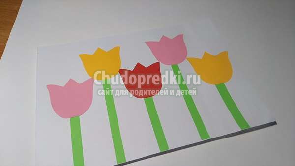 Детские поделки: бумажные тюльпаны