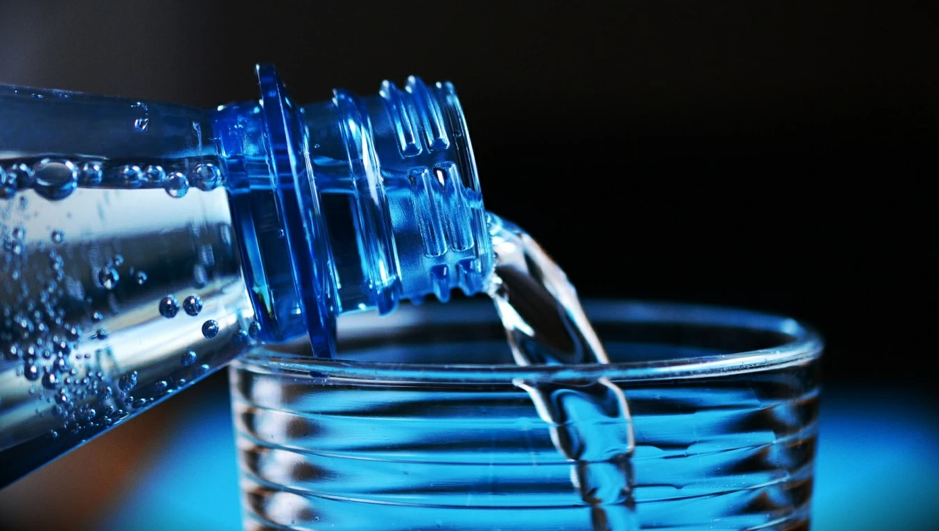 Преимущества и особенности доставки питьевой воды в офис