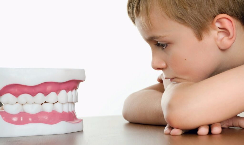 Симптомы проявления болезни зубов у детей
